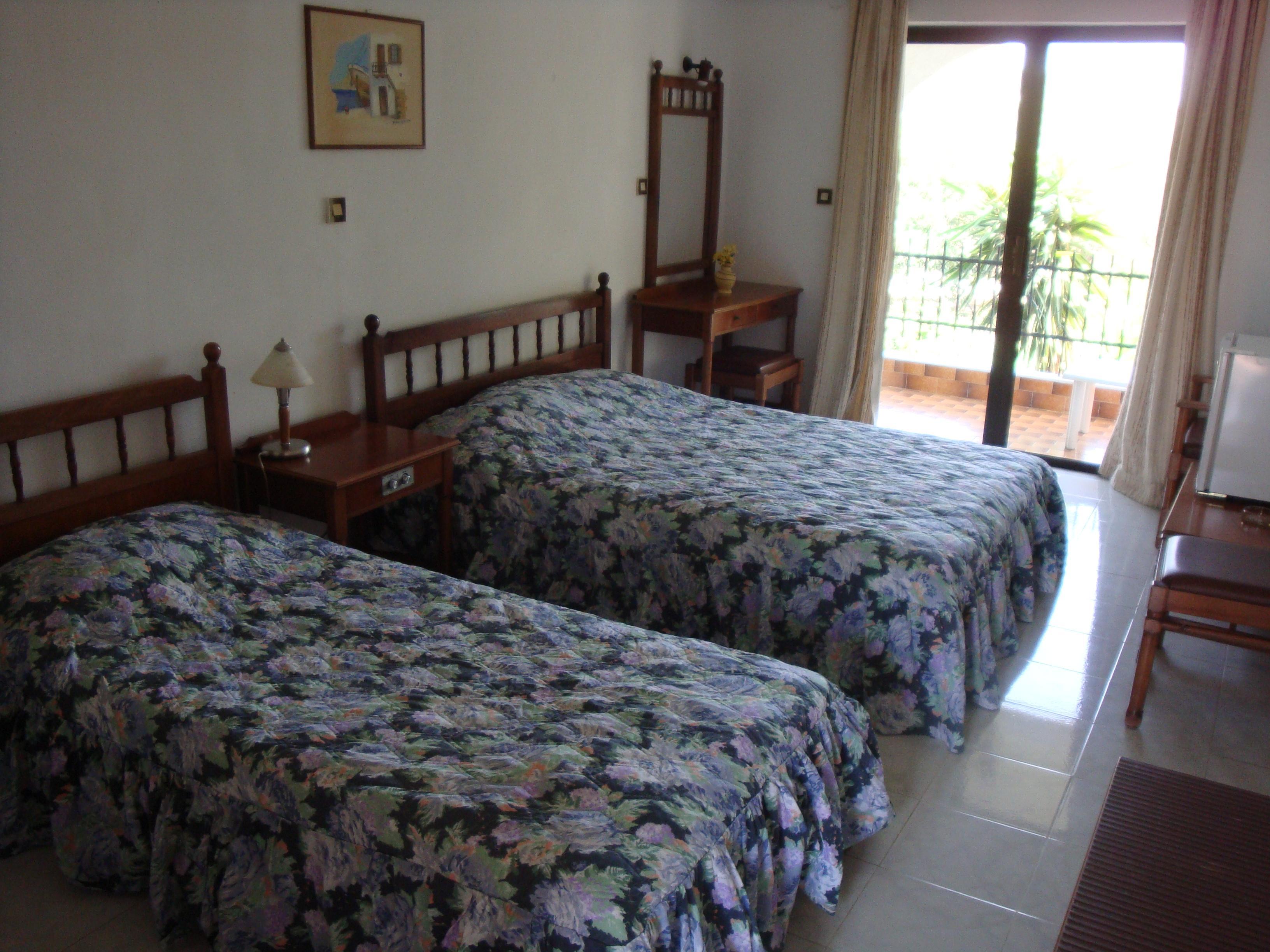 Oasis Hotel Bungalows Rhodes 아판토우 외부 사진